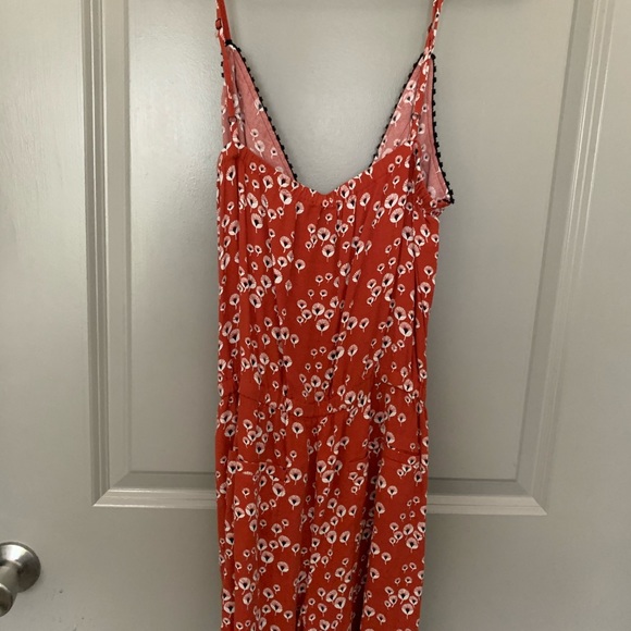 LOFT Floral Romper - Picture 3 of 4